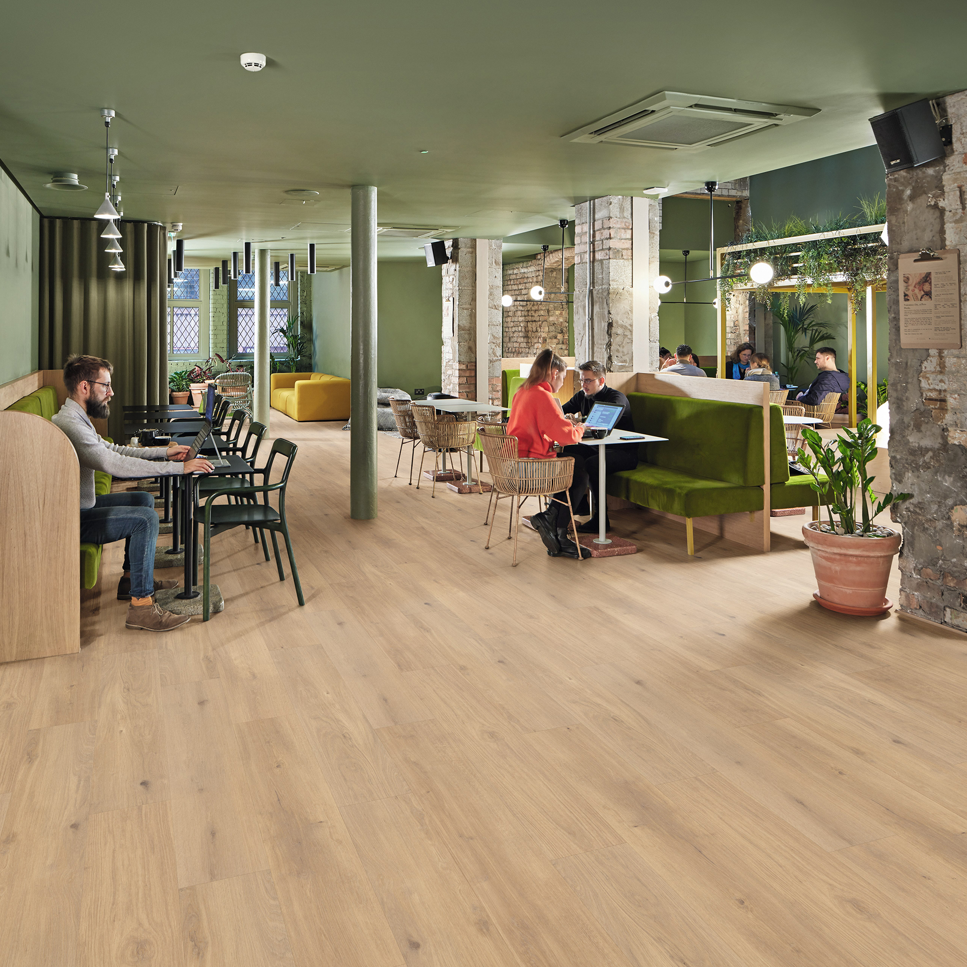 Van Gogh Rigid Core | Canadian Nude Oak RKP8117