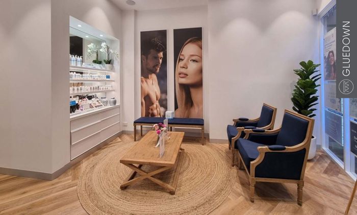 Gluedown wood look LVT applied in clinics