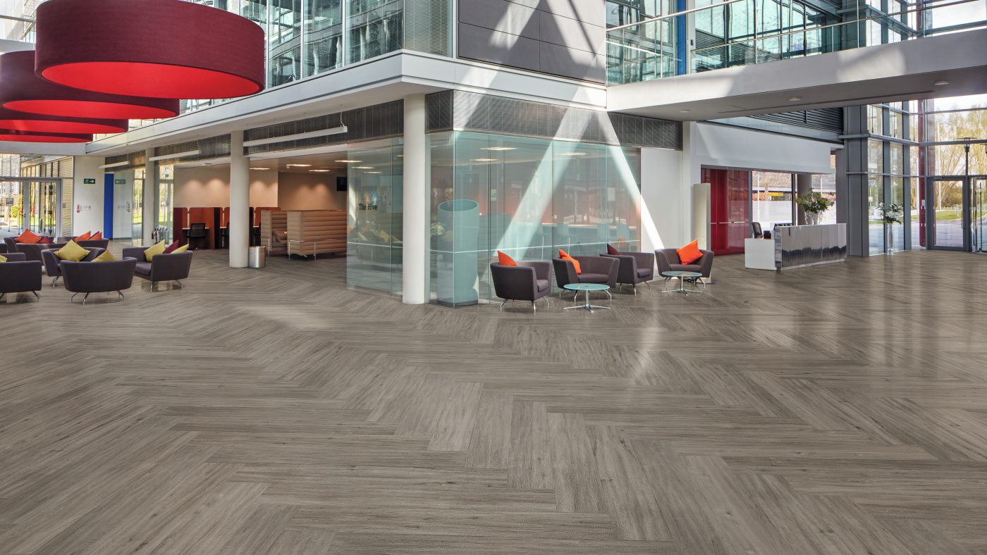 Karndean Commercial LooseLay Longboard wood flooring in an office