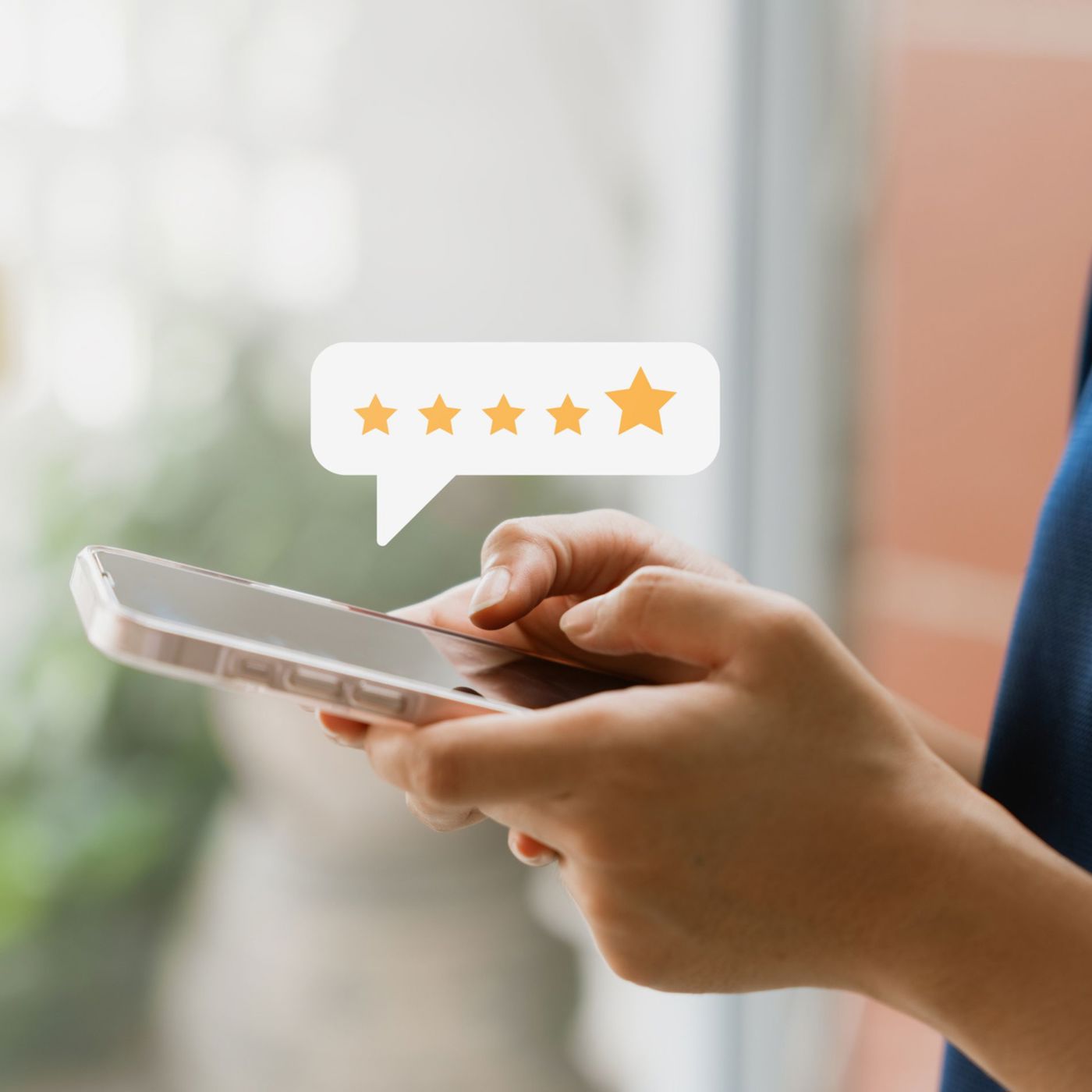 hand and phone thumbnail