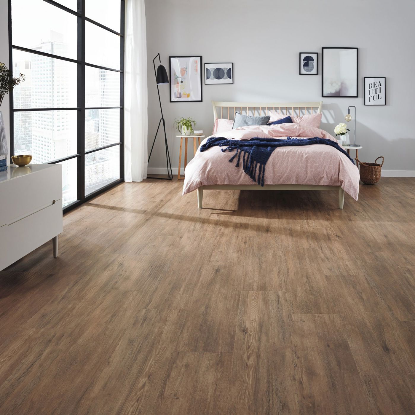 Danbury bedroom with window thumbnail