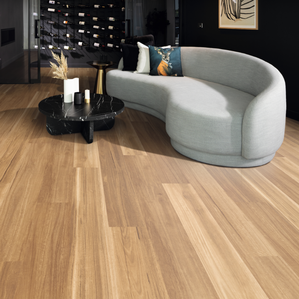 Living room with LooseLay Longboard LLP317