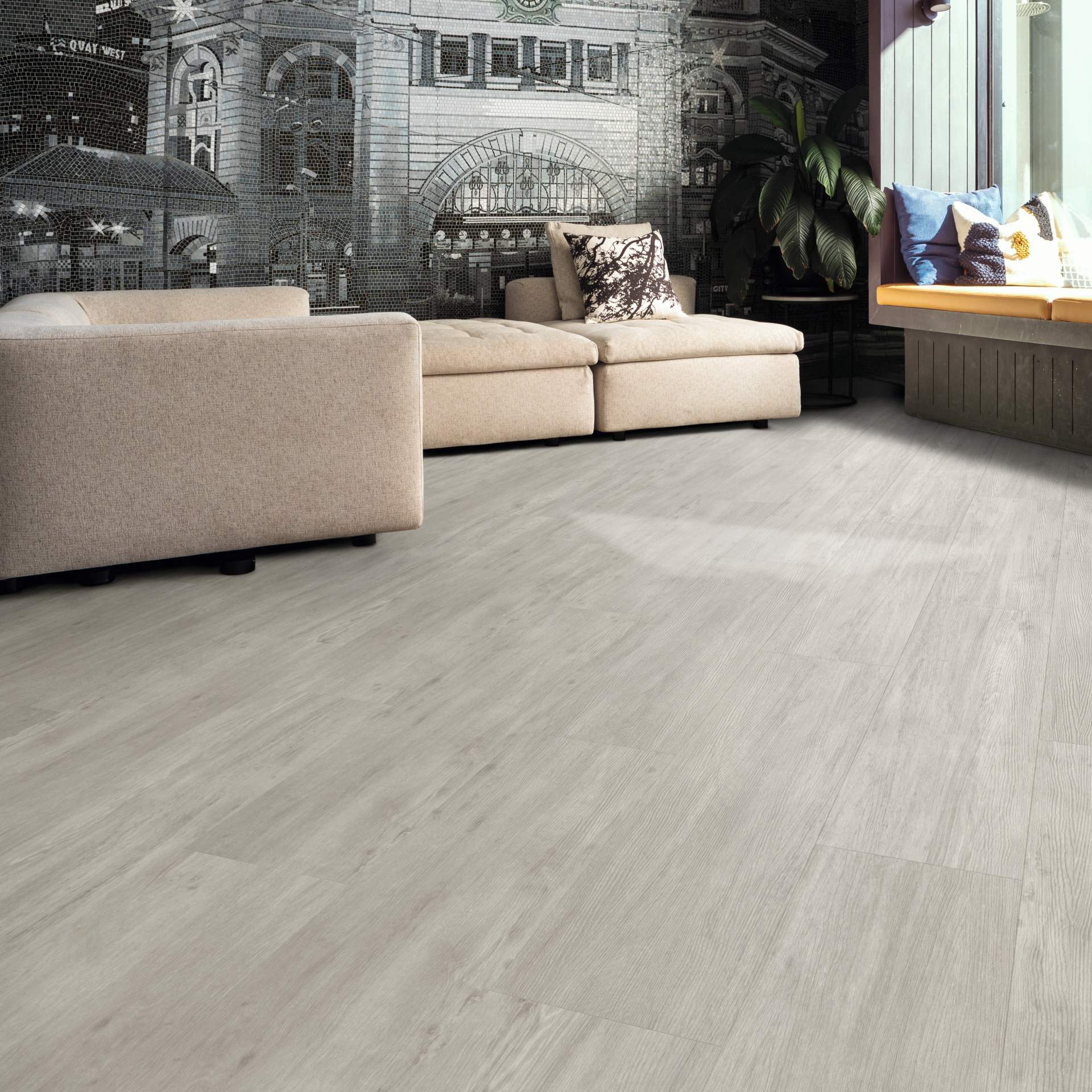 Looselay | Bridgeport LLP157