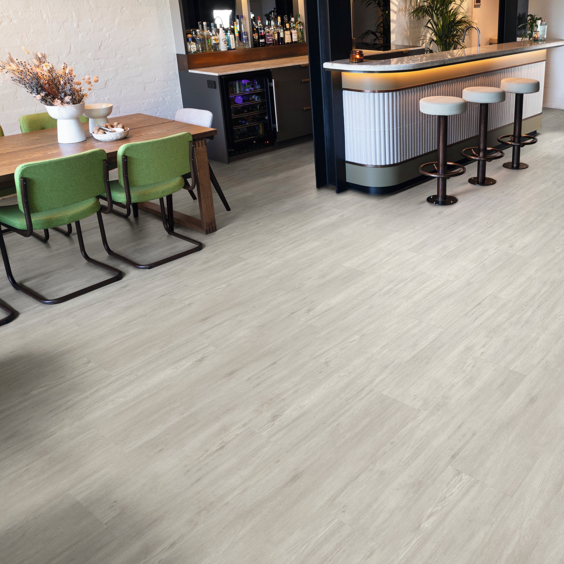 Looselay | Bridgeport LLP157