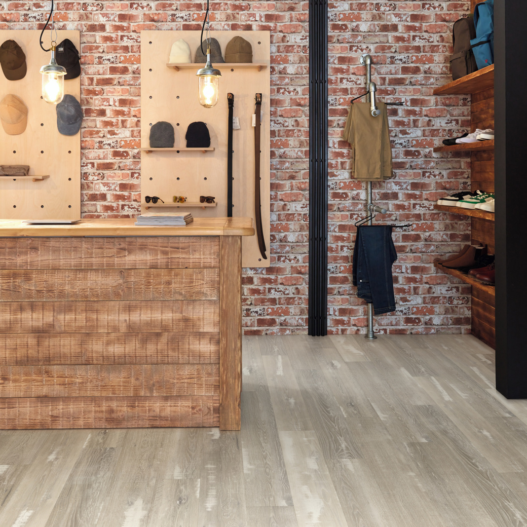 Silver Farmhouse Oak VGW137T | SCB137 floors in a retail store